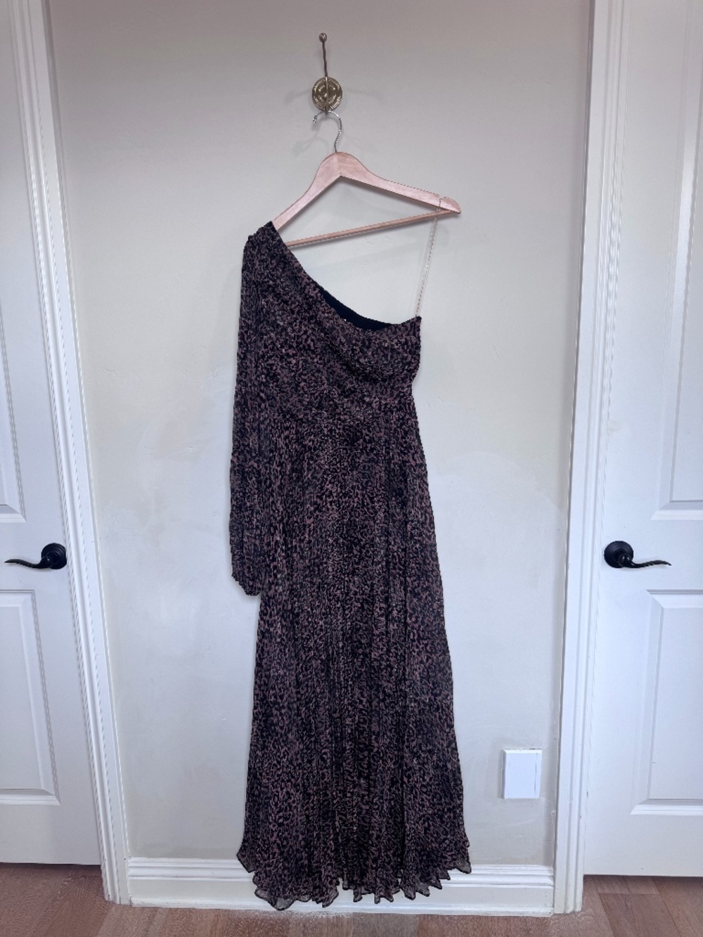 Fame and Partners One Shoulder Animal Print Pleated Maxi Dress Size 6